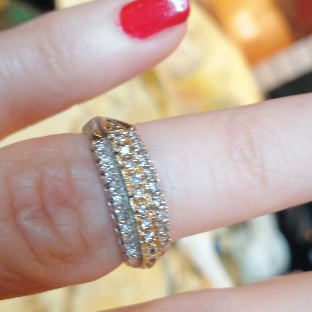 Generation 1912 diamond ring